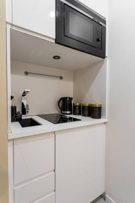 Close-Urban Chic - City Center - Studio Apartment - Plac Konstytucji Warszawa Exteriör bild